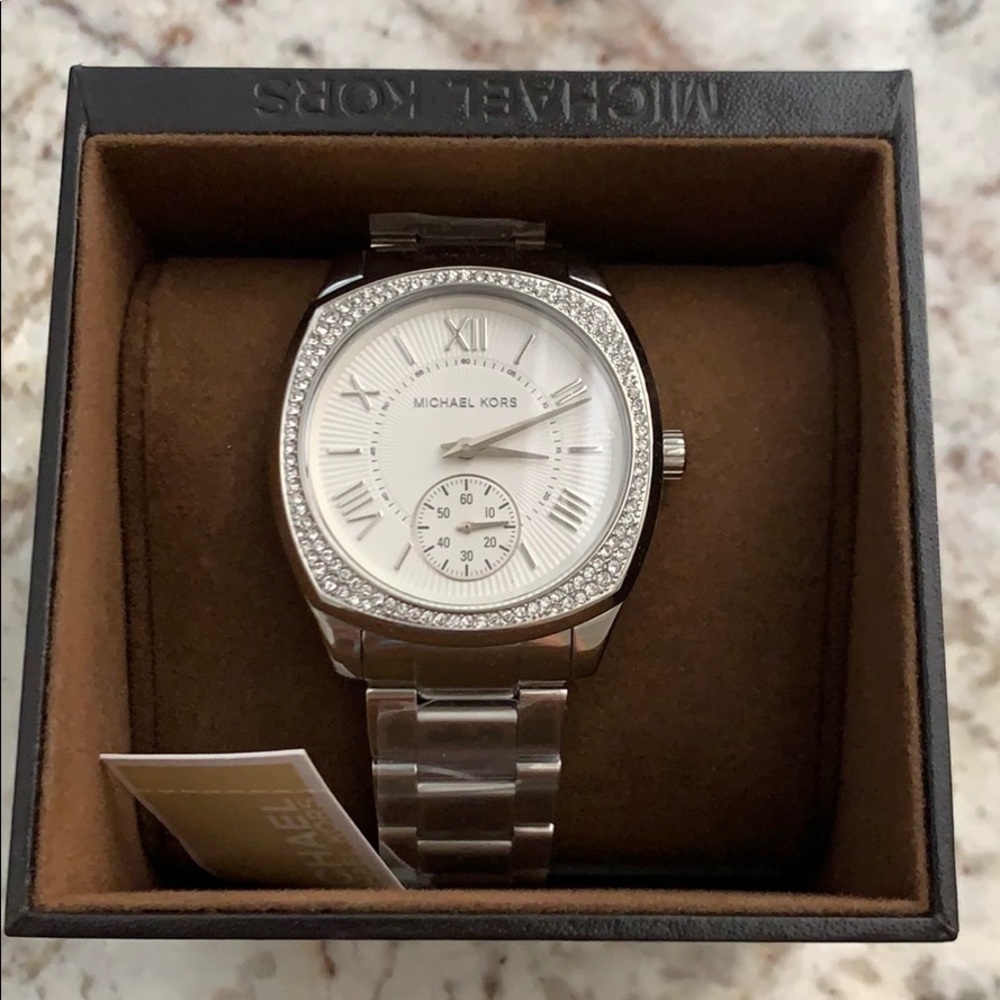 NEW* MICHAEL KORS WATCH